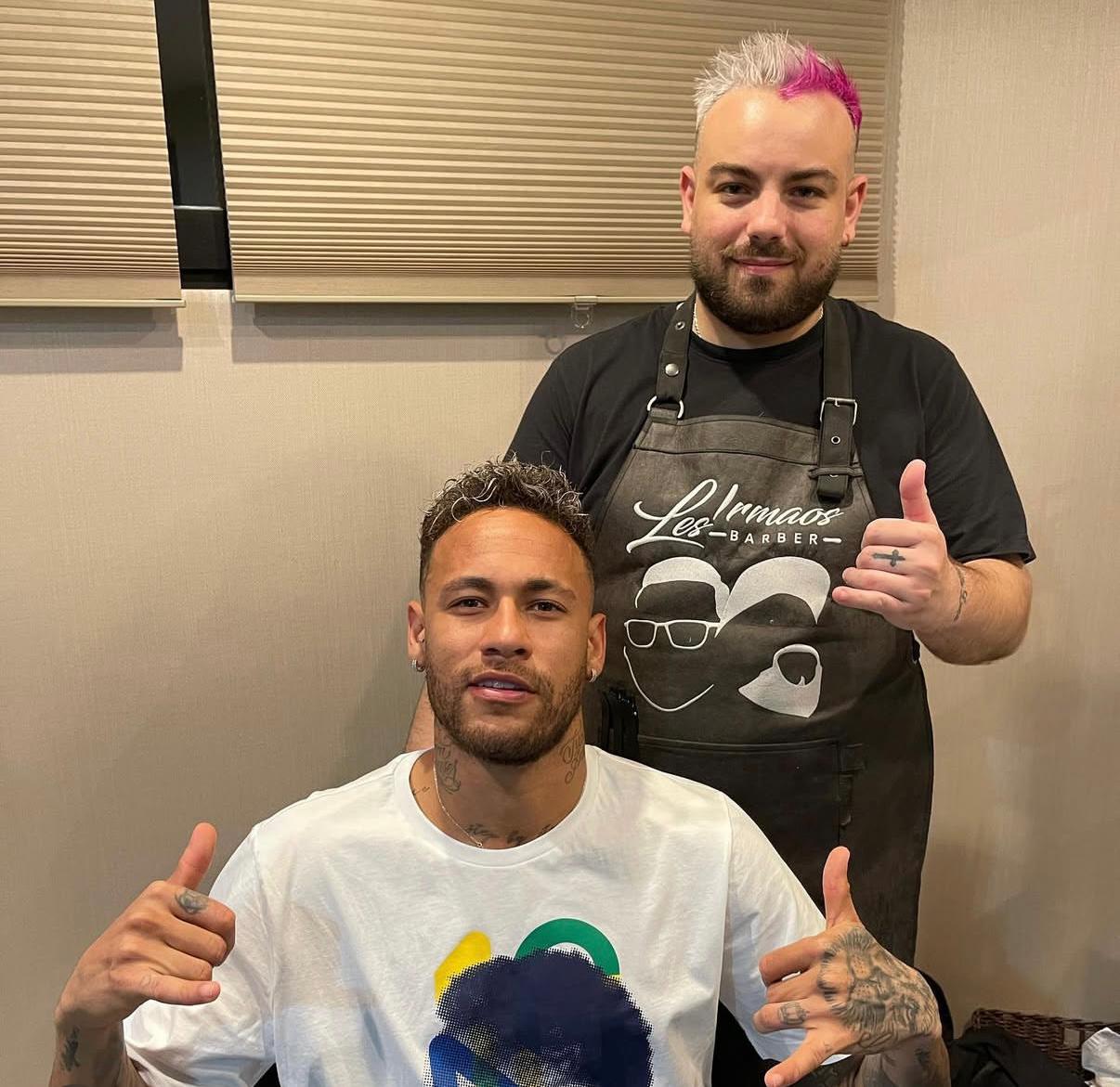 Avec Neymar
